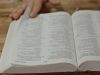 Os melhores apps para ler a bíblia no celular